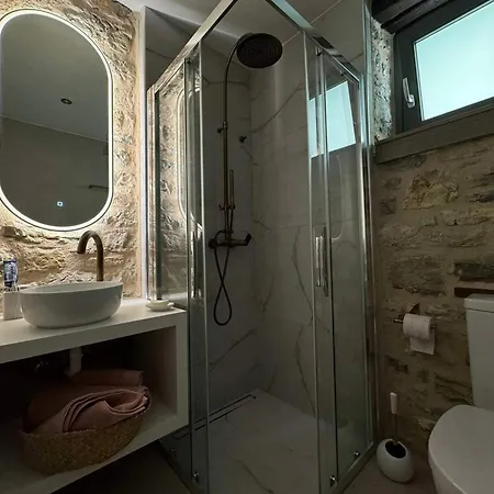 χελιδόνα - Helidona Apartment *