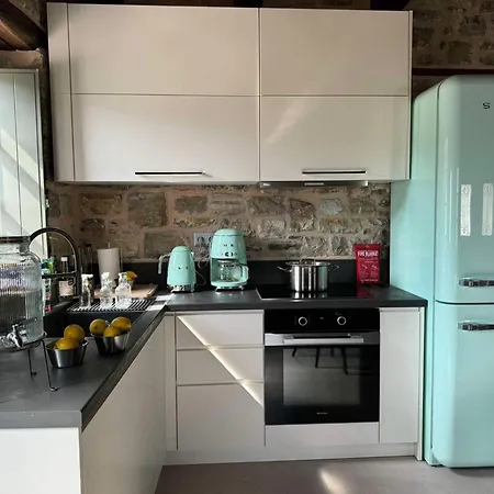 χελιδόνα - Helidona Apartment *